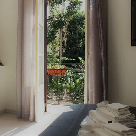 Bed&book Palazzo Cutelli 3* パレルモ
